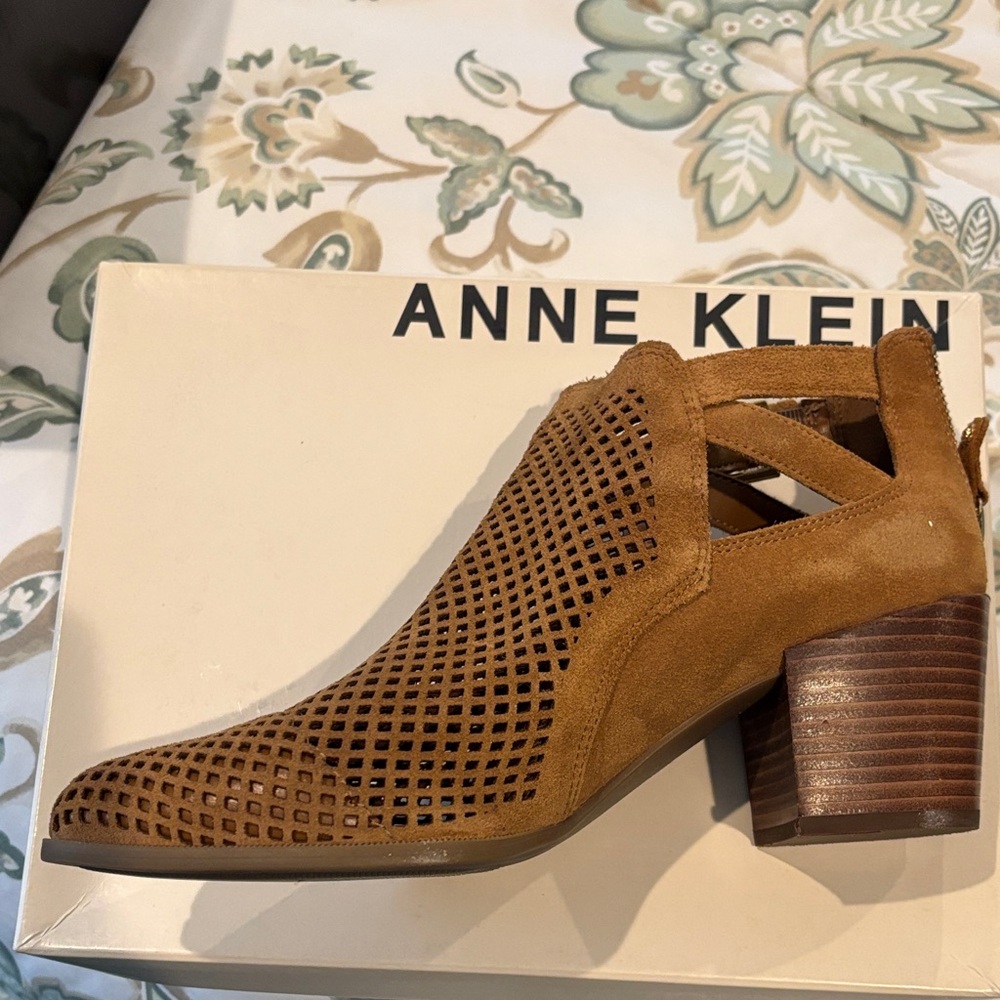 Anne Klein Brown Ankle Booties